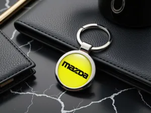 Mazda Portachiavi Cane Carino Lucido Resistente
